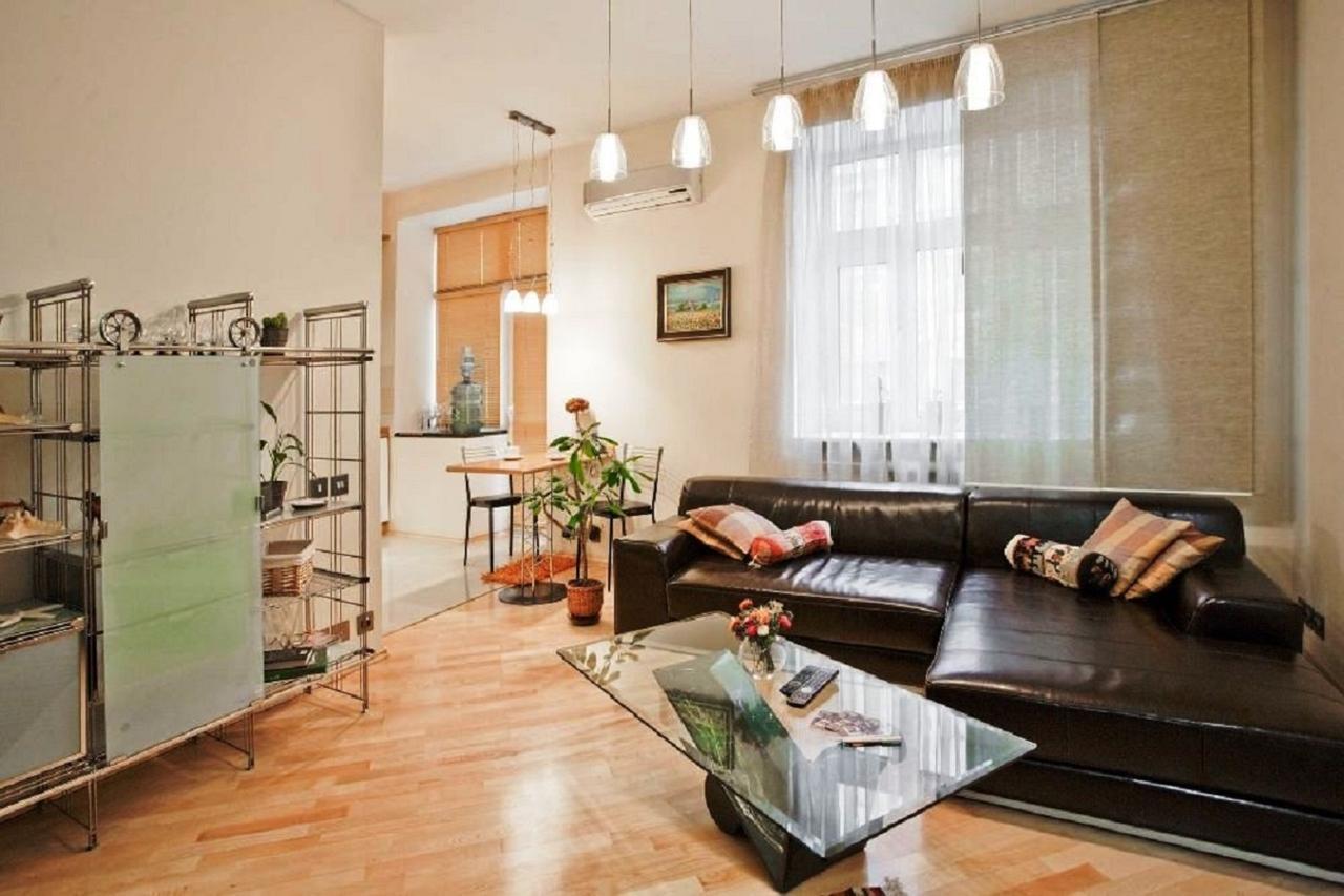 Apartment In The Historic Centre Internatsionalnaya Minsk Extérieur photo